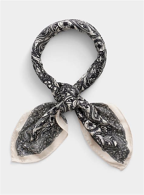 foulard burberry noir et blanc|Écharpes & foulards pour femme .